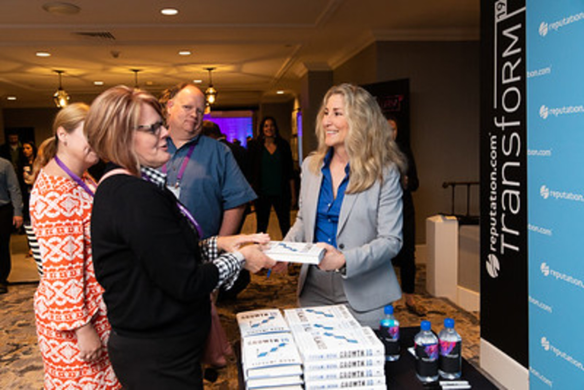 Following her keynote, Bova handed out signed copies of her best-selling book, Growth IQ.